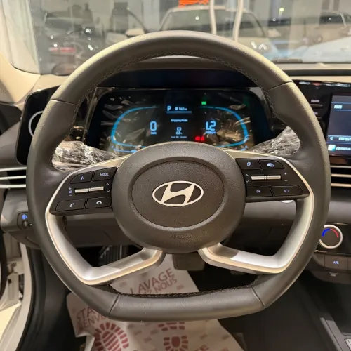Hyundai Elantra 2025 GLX