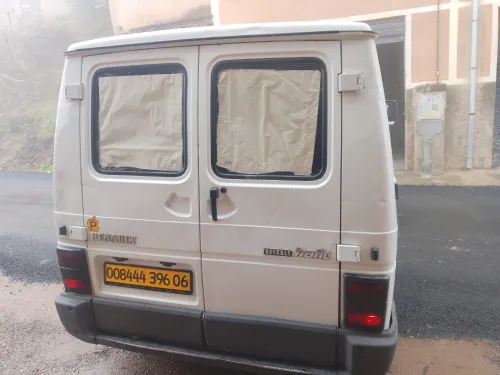 Renault Trafic 1996 Ndif bezef