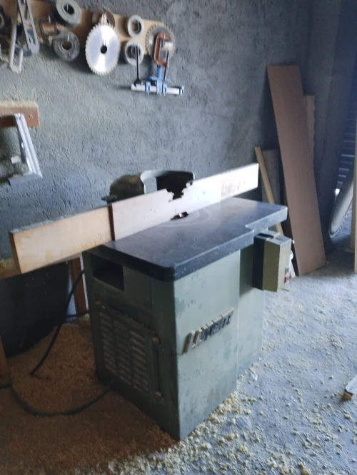 Machine menuiserie du boi