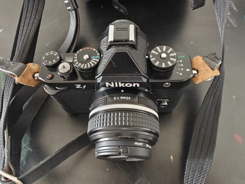 NIKON ZF 40mm se f2