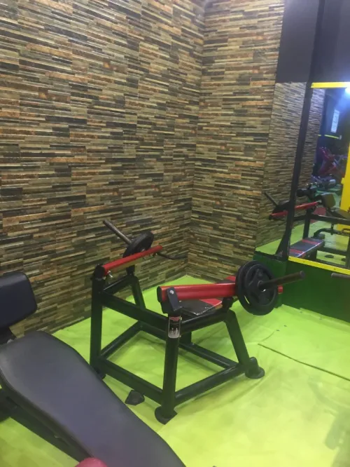 Vente d equipement complet d une salle de sport