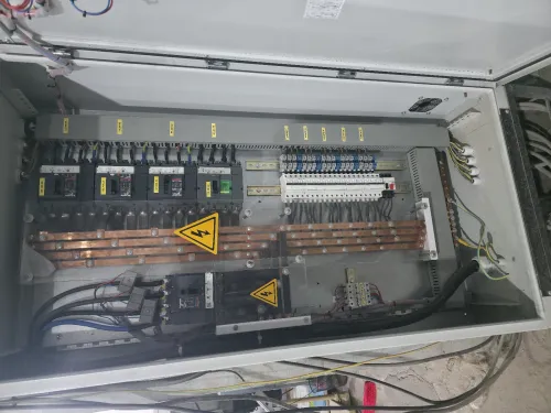 machine d'njection plastique