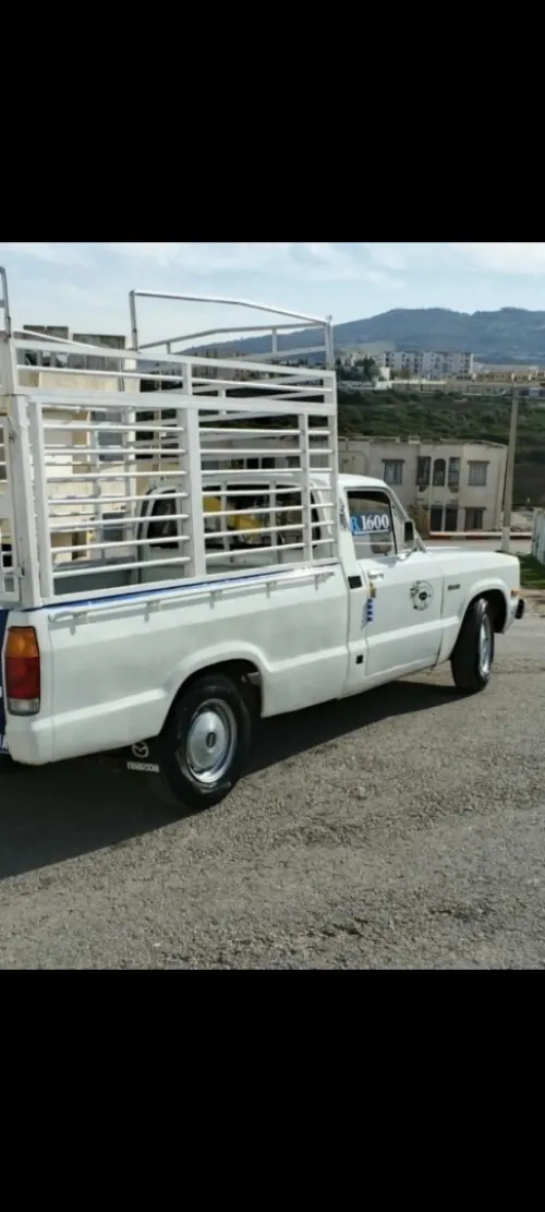Mazda باشي 1985 باشي