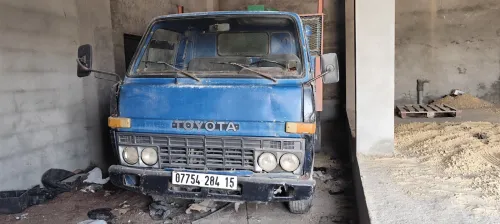 Toyota B25 1984