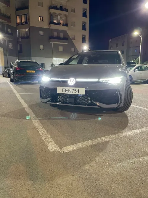 Volkswagen Golf 8 2025 Pro R-line
