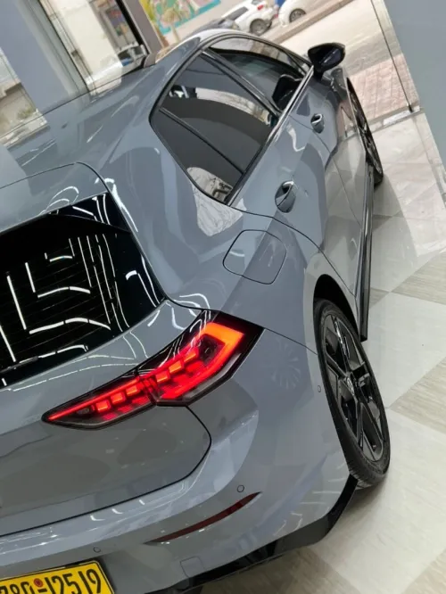Volkswagen Golf 8 2025 R-Line