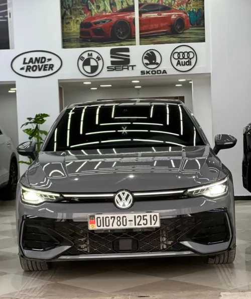 Volkswagen Golf 8 2025 R-Line
