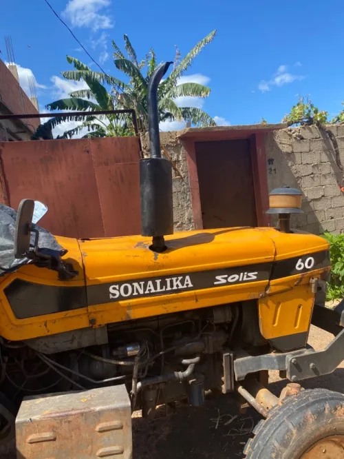 Sonalika D60 2005