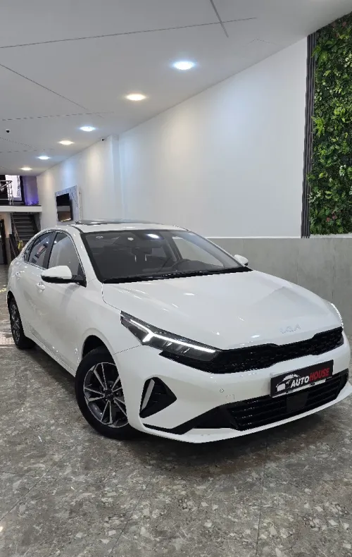 Kia K3 XE ( CERATO ) 2025 Édition Deluxe