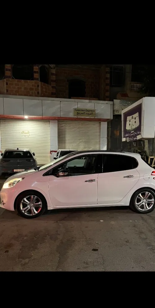 Peugeot 208 2014 Allure