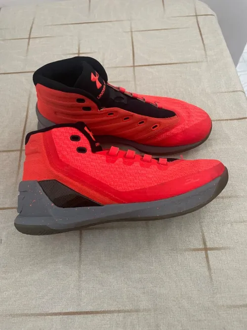 Chaussures de basketball Under Armour Curry 3 