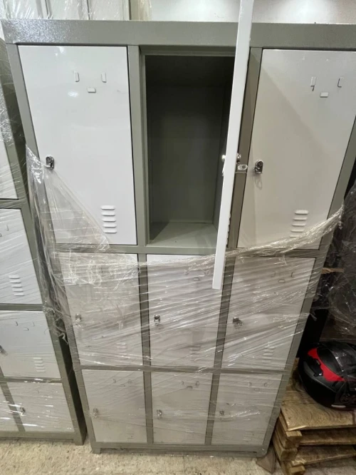 Fabrication Rayonnage/ Étagère/ Armoire/ Vestiaire/ Présentoir