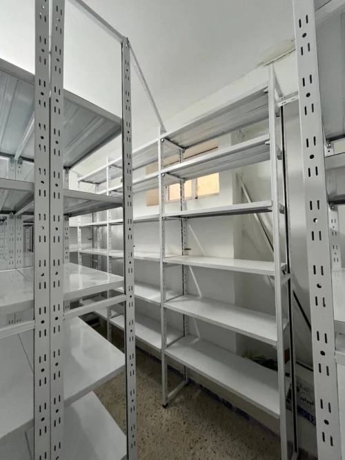 Étagères et rayonnage archives
