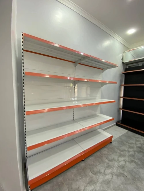 Rayonnages de magasin et supérette