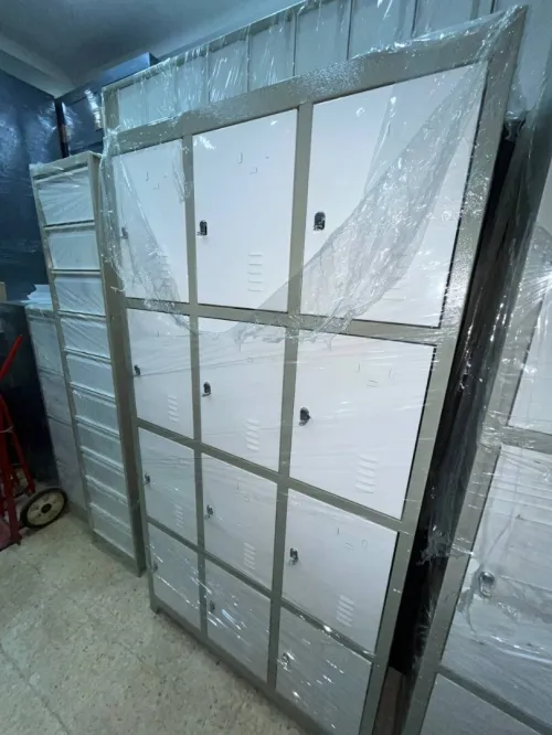 Fabrication Rayonnage/ Étagère/ Armoire/ Vestiaire/ Présentoir