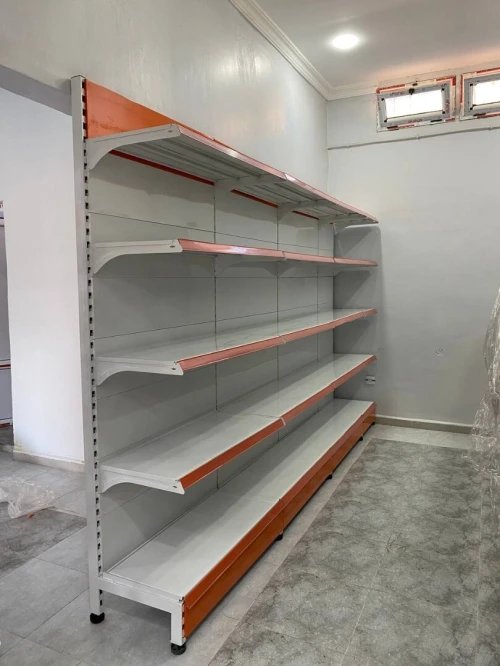 Rayonnages de magasin et supérette