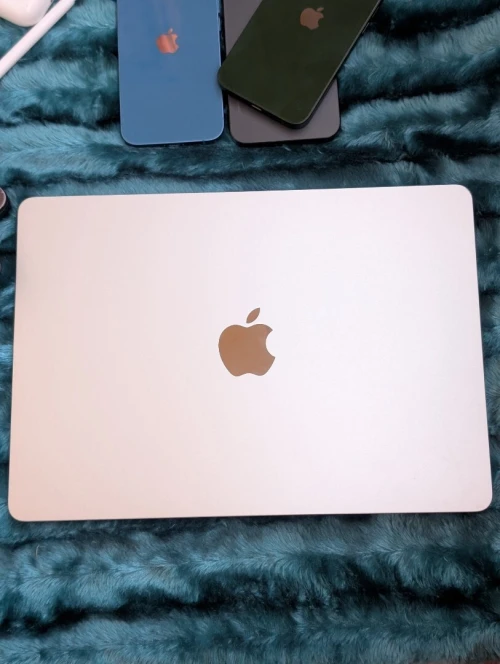  ''MacBook Air M3 2024 512Gb/16Gb 13 Cycle de charge 3 fois 
