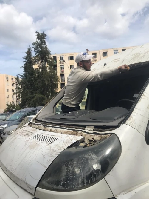 PARE BRISE , VITRE ET TOIT AUTO CHEZ MKGLASS