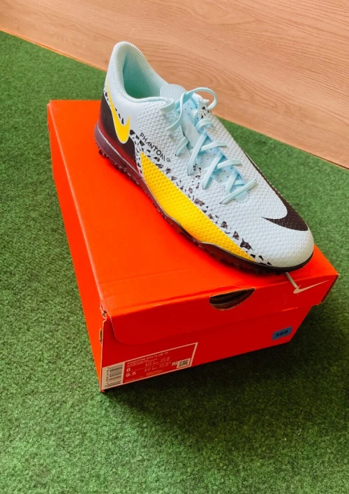 Nike Phanton GT2 Club TF 