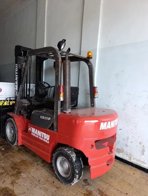 Clark manitou 3t 
