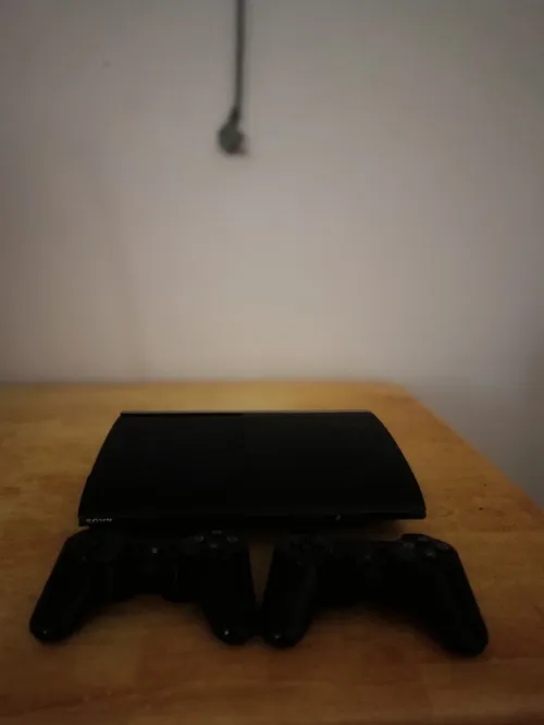 PlayStation 3 (super slim)