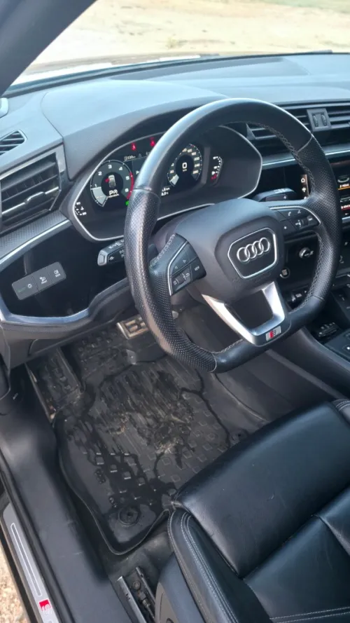 Audi Q3 2022 S Line
