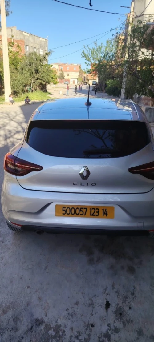 Renault Clio 5  2023 Equilibre