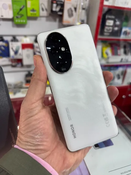 Honor 200 Pro