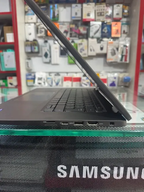 Dell Latitude 7250
