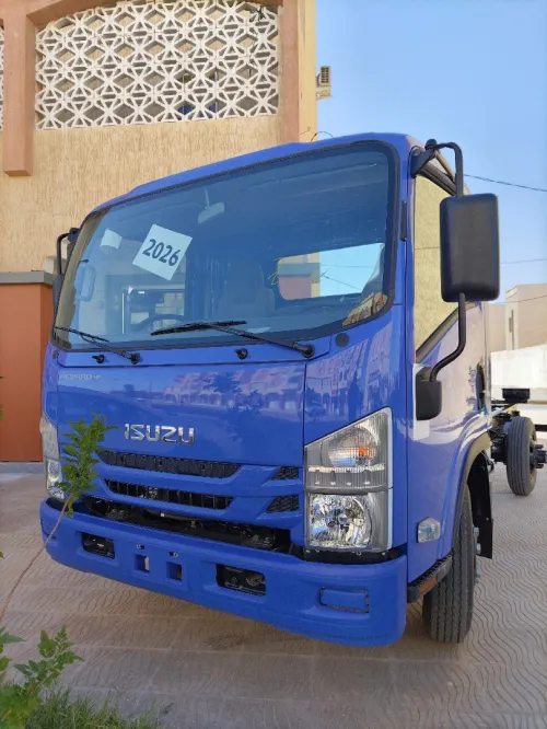Isuzu NPR 2026