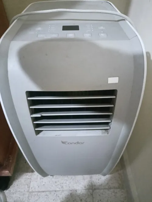 Climatiseur mobile condor  12 Btu/h