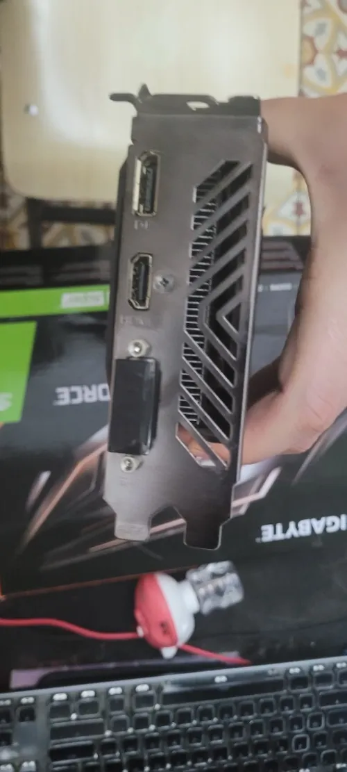 Gtx 1650 super  جديدة