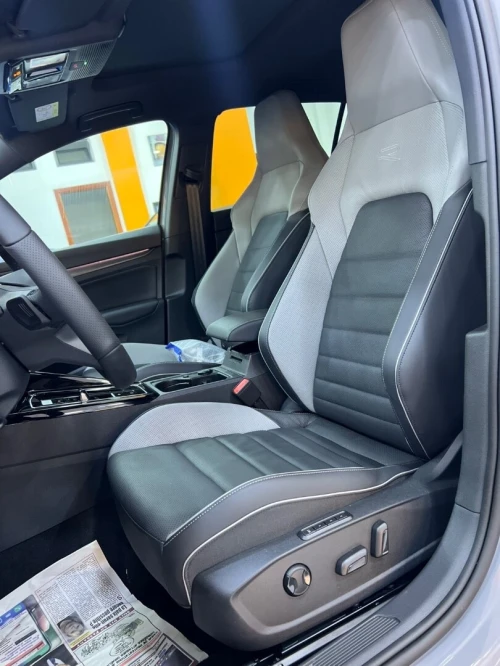 Volkswagen Golf 8 2026 R-Line