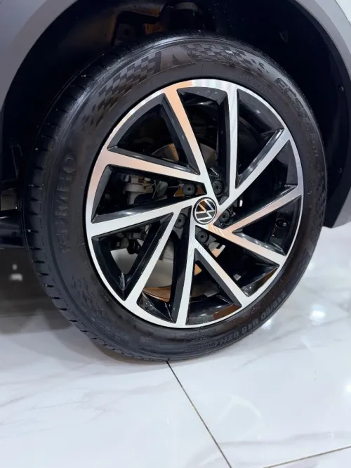 Volkswagen T-Roc 2025 R-Line 