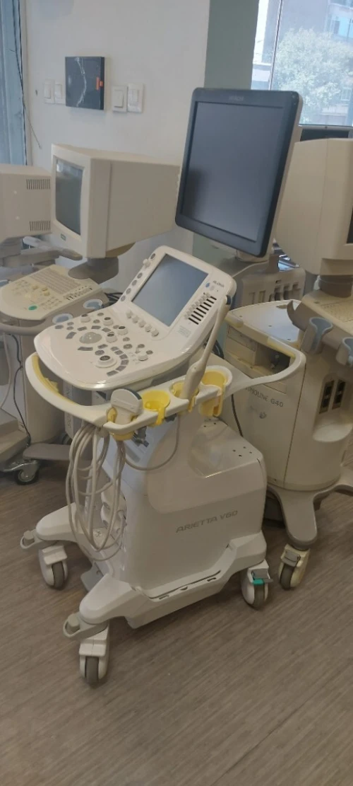 Echographe arietta v60