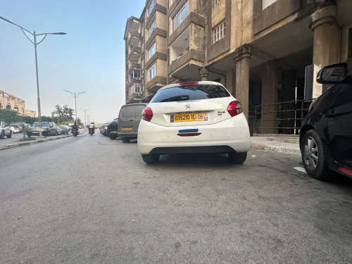 Peugeot 208 2013 Allure