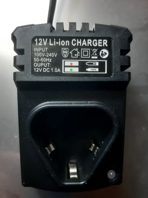 chargeur pour perceuse Bosch