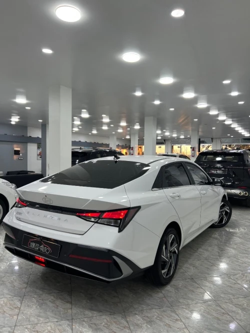 Hyundai Elentra 2025 