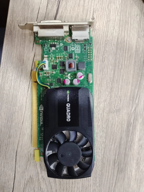 Carte graphique  NVIDIA K 620 . QUADRO 2G DVI , DISPLAY