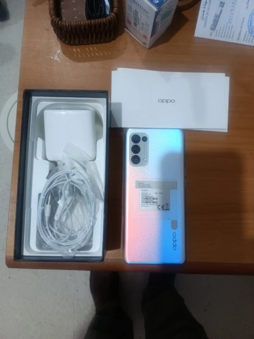 OPPO Reno 5