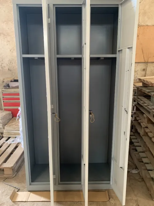 Vestiaire métallique Scolaire / Armoire métallique / Classeur métallique C4 / Rayonnage / Etagère
