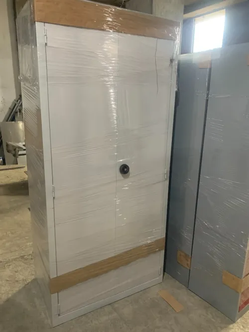 Vestiaire métallique Scolaire / Armoire métallique / Classeur métallique C4 / Rayonnage / Etagère