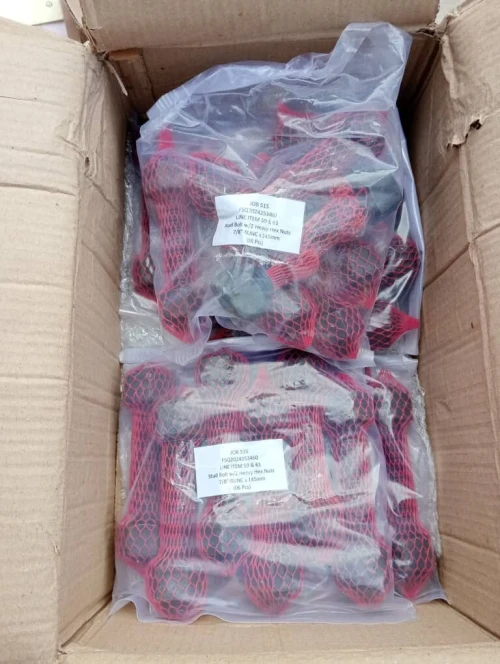 Goujon fileté solide 7/8-9 UNC x 145 mm avec écrous