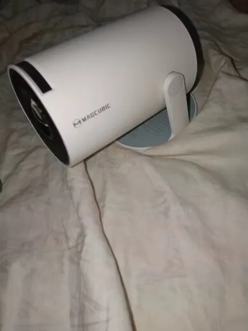 Magcubic HY300 Projector 4K data show 