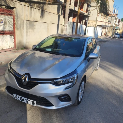 Renault Clio 5 2021 Clio 5 hybride 1.6 145 chev boîte automatique
