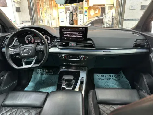 Audi Q5 2024 SLIN
