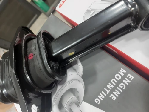 Support moteur arriére 8 kia picanto pop