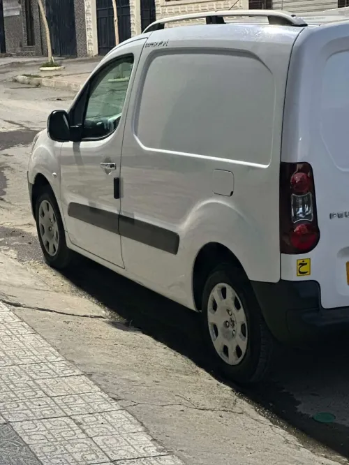 Peugeot B9 
