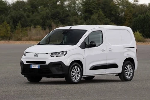 Fiat Doblo 2024 Itali
