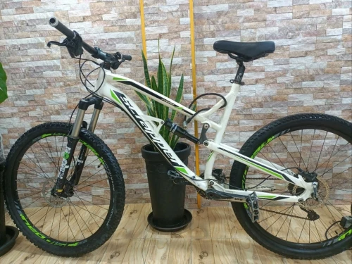 VTT Scrapper Ride 4.5 Double Suspension 27.5 Bon Etat